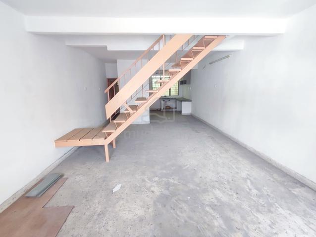 Teres 2 Tingkat, Taman Cempaka 3