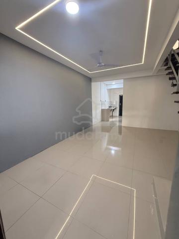 Bandar Seri Alam, Jalan Tasek, Masai 2 Tingkat 3 Bilik Tidur Full Loan 1