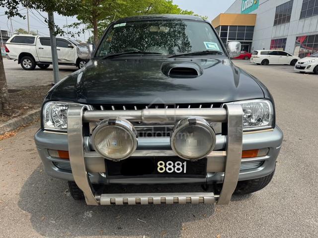 2002 Mitsubishi STORM 2.5 GLS (A) - 2