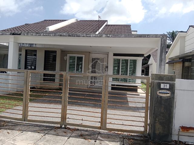 Single Storey Semi Detached House for Rent 1
