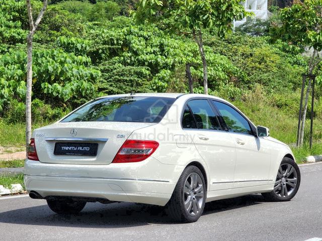 MAR 2011 MERCEDES C200 CGi (A) W204 CKD Avantgarde - 2