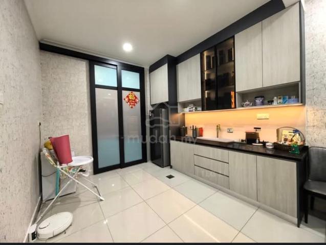 2.5 Storey House Bandar Puteri, Klang FREEHOLD REVO WITH SOLAR 1