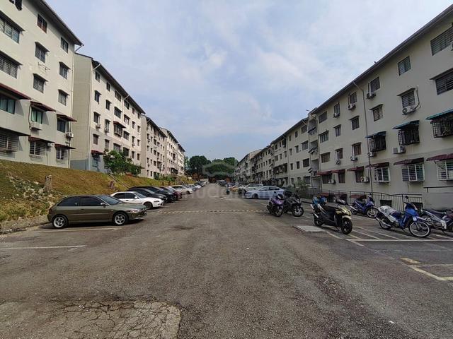 Putra Permai Block B 1