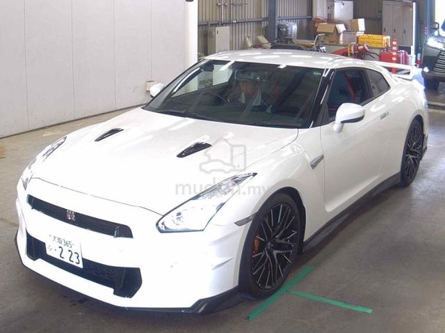 2,000KM UNREG 2024 Nissan GT-R R35 3.8 BLACK EDT - 3