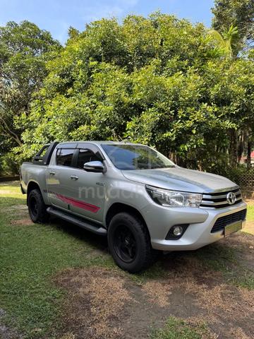 Toyota HILUX 2.4 G (A) - 1
