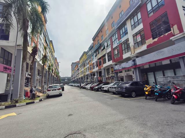 Dataran De Palma Ampang Point Mall G Flr Shop Endlot Showroom RENT 1