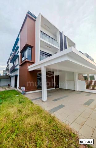 BELOW MARKET!! Setia Utama 1 (Retusa) Setia Alam 2.5-Storey Semi-D 1
