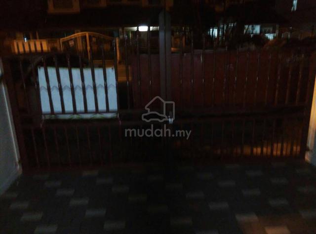 2 storey house nearby sunway pyramid 1