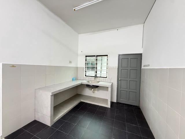 Melaka Alai Terrace House Facing Padang  1