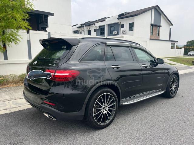 True 18/19 Mercedes Benz GLC 250 AMG DirectOwner - 2