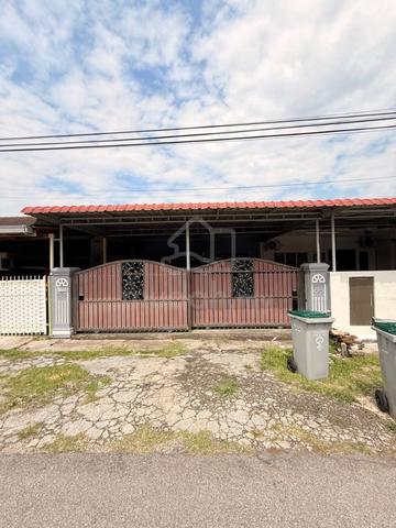 Freehold Fully Extended Teres Setingkat Taman Kenanga Klebang Melaka 1