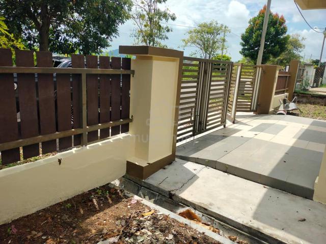 Freehold Bungalow, Durian Tunggal 1
