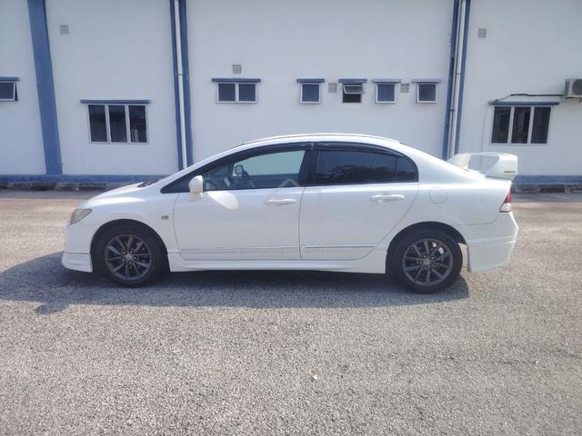 2011 Honda CIVIC 1.8 i-VTEC (A) - 3