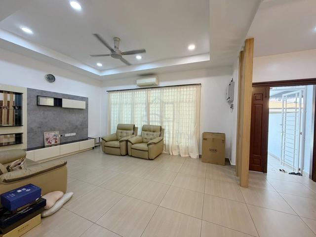 CHEAPEST Ujong Pasir 2Sty Renovated Below Value 1560sqft Good Location 1