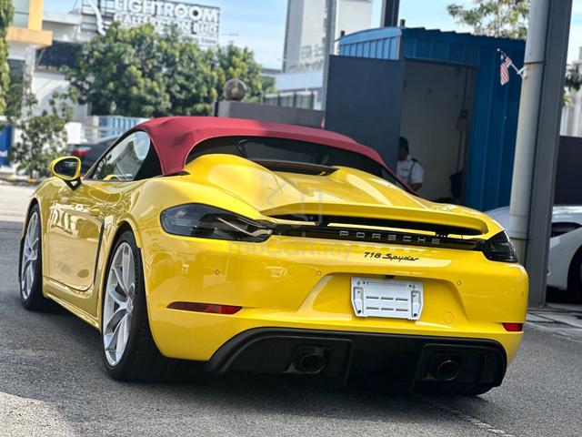 2022 Porsche 718 Spyder 4.0 PDK Convertible Unregi - 4