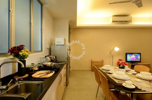Cozy Middle Room for Rent - 5 mins walk to Chan Sow Lin LRT 3