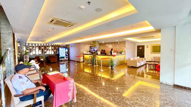 [NEWLY REFURBISHED 114 rooms] 3 Star Hotel 3 km to Bukit Bintang KL 1