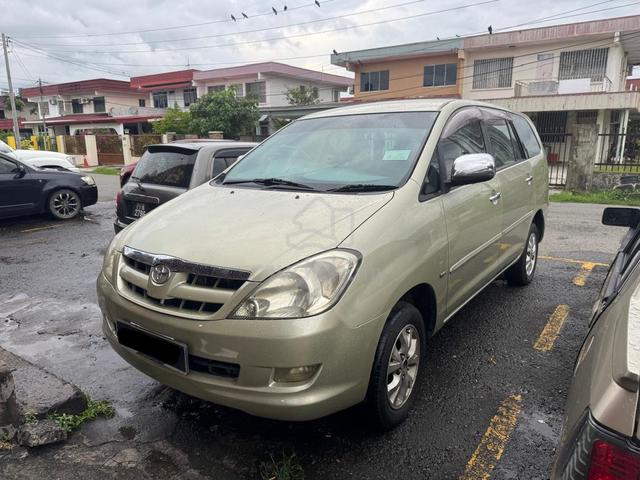 Toyota INNOVA 2.0 G (A) - 1