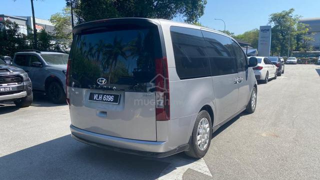 2023 Hyundai STARIA 2.2 LITE (A) - 5