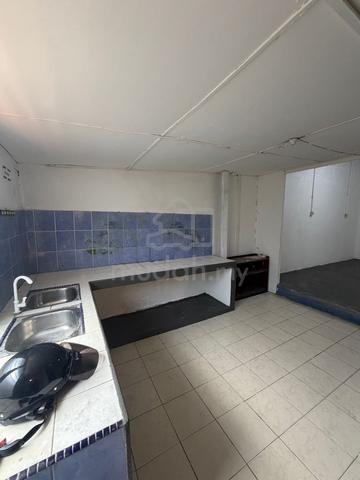 For Rent - 1Storey Intermediate House at Bandar Baru Samariang 1
