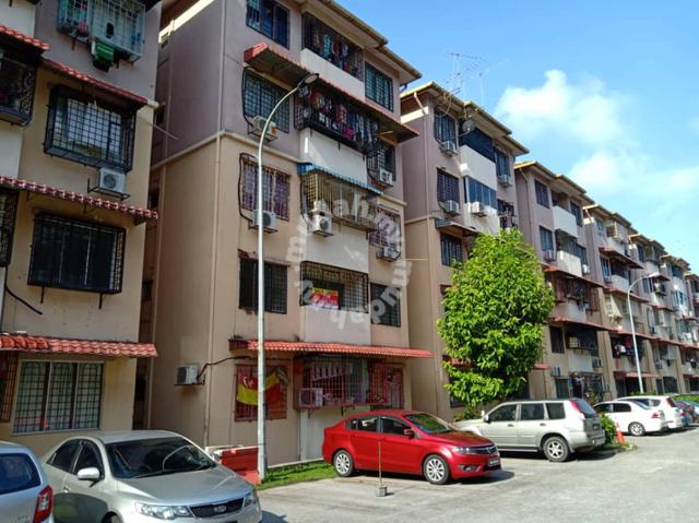 Putra Impian Apartment 1