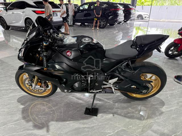 2024 Unreg Honda CBR1000RRR FireBlade SP Ohlins - photo 4 of 7
