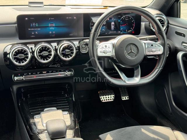 2021 Mercedes Benz A-CLASS 2.0 35 AMG EDITION 1 - 5