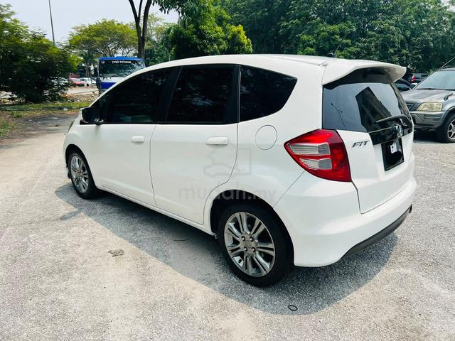 HONDA JAZZ GE8 1.5 (A) - YEAR 2014 - DiRECT OWNER - 2