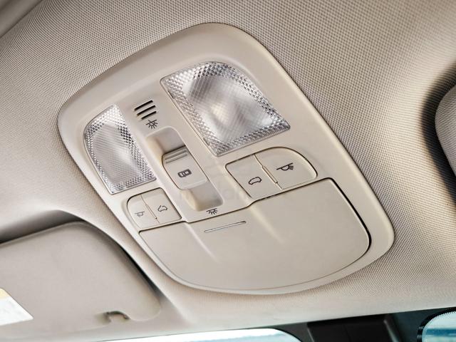 Maxus G 10 2.0 TURBO CAPTAIN SEAT SUNROOF MPV WRTY - 4