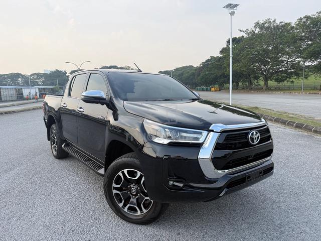 2023 Toyota HILUX 2.4 V FACELIFT (A) FULL SERVICE - 1