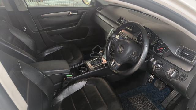 2011 Volkswagen PASSAT 1.8 TSI (CBU) (A) - 3