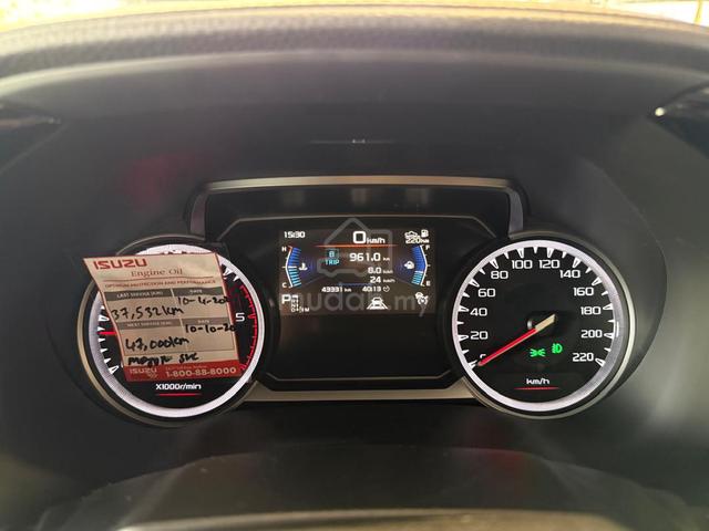 Isuzu D-MAX 3.0 X-TERRAIN 4JJ3 360CAM FULL SERVICE - 4