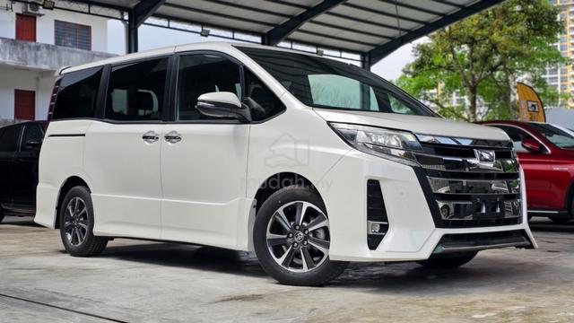 2020 Toyota NOAH 2.0 WXB 8 seater - MURAH - 2