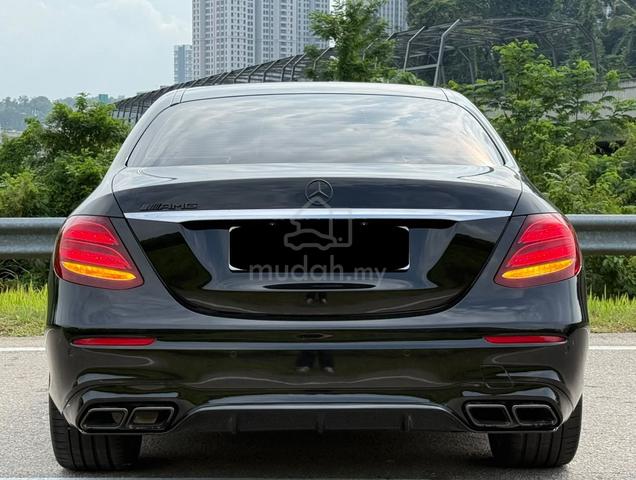 20/21 Mercedes Benz E200 2.0 (F/SERVICE) (E53 AMG) - 4