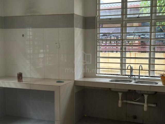 Rumah Teres 2.5 Tingkat, Taman Rowther, Batu Caves 1
