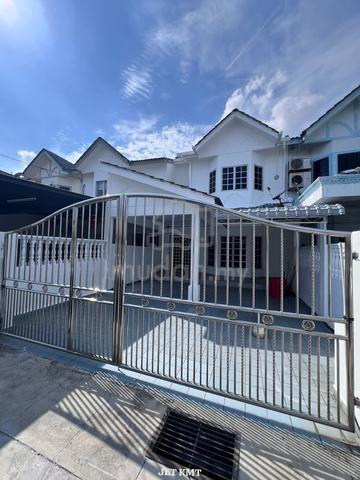 Taman Bayu Perdana Klang 2 Storey House Partial Furnished for Rent 1