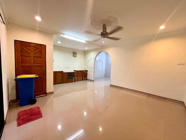 Below Market! FULL LOAN 2 Sty house Telok Panglima Garang RENO+BALCONY 1