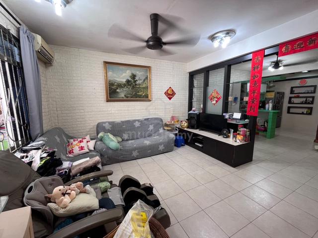 For Sale Jalan Keindahan @ Skudai Indah (Mutiara 和大学城的中间) 1