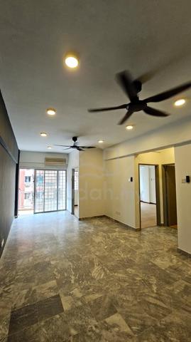Teratai Mewah Condominium 1