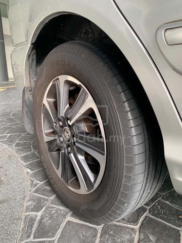 2002 Hyundai TRAJET 2.0 GLS (A) - 4