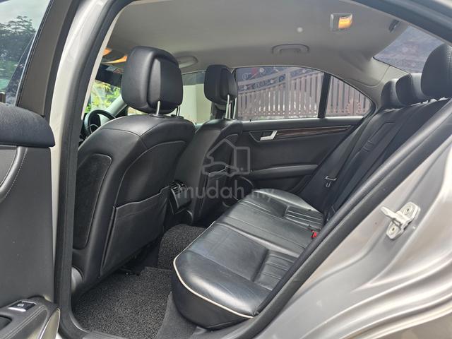 2011 Mercedes Benz C200 CGI BlueEFCY - 4