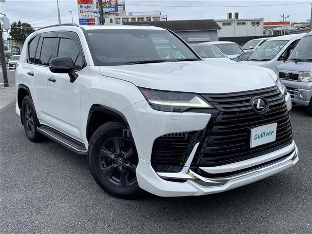 2023 Lx600 Off road Mark Levinson - 1