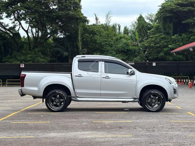 2019 Isuzu D-MAX 3.0 (A) - 5