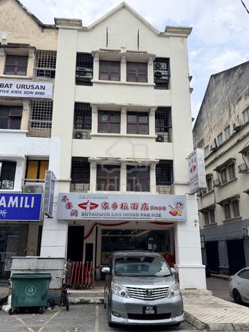 3rd Floor Office Corner Lot @ Jalan Balakong 1