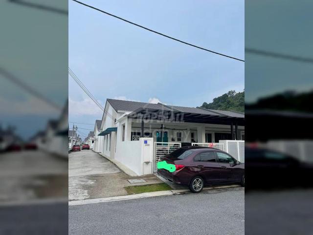 END LOT FREEHOLD Teres Setingkat Laman Sendayan Presint 4, Sendayan 1