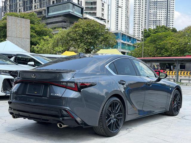 Lexus IS300 2.0 F SPORT MODE BLACK MARK LEVINSON - 2