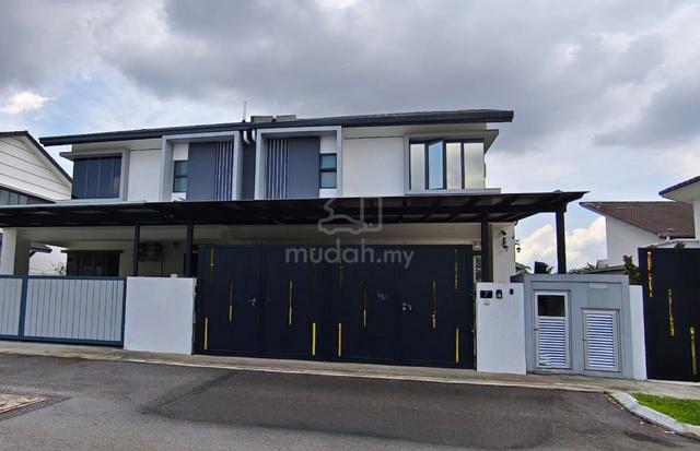 SEREMBAN New Fully Renovated 2.5-storey SEMI-D 1