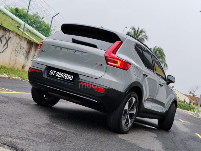 Volvo XC40 2.0 B5 ULTIMATE LADY OWNER/F.S.RECORD - 4