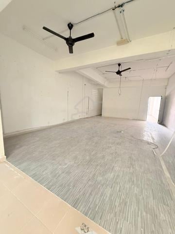 Ground Floor Shoplot Pusat Perniagaan Raja Uda Butterworth Prai 1