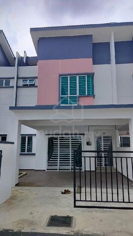Rumah Teres 2 Tingkat Untuk Disewa – Taman Ixora, Mentakab 1